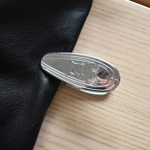 Leather with a Getta Grip Clip