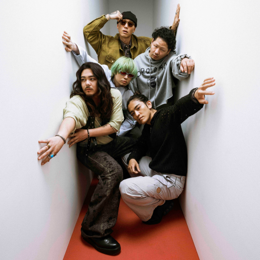 07.16 日本新銳潮團 Kroi為電視動畫《SAKAMOTO DAYS》第2季演唱的全新開場主題曲〈Method〉正式發行，MV同步公開！