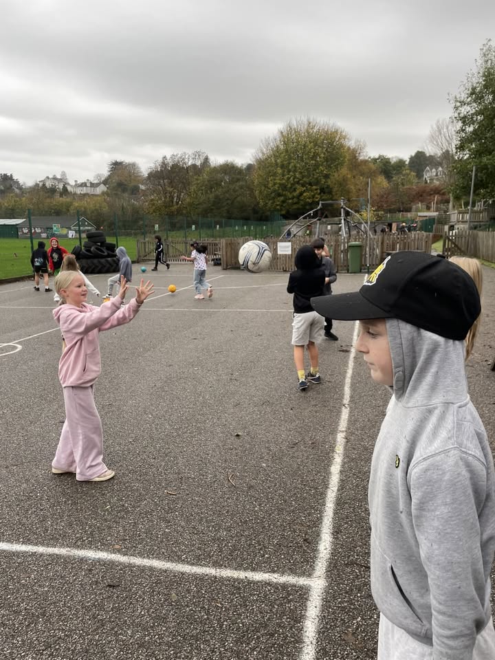 1625279034398733_1266541162156074