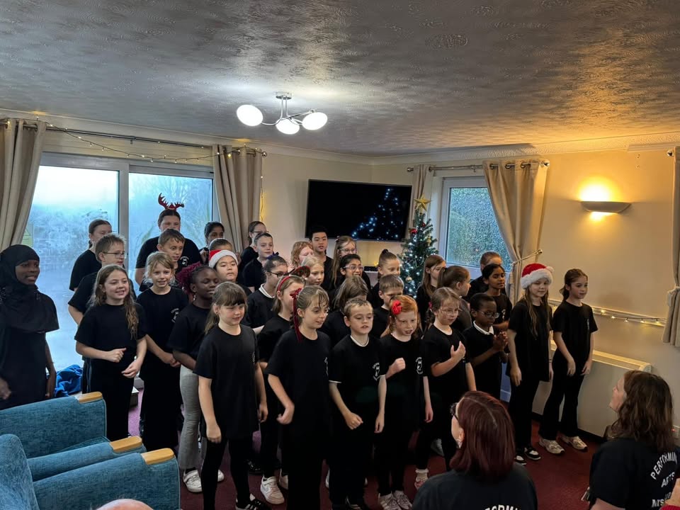 1625279034398733_1286953136781543