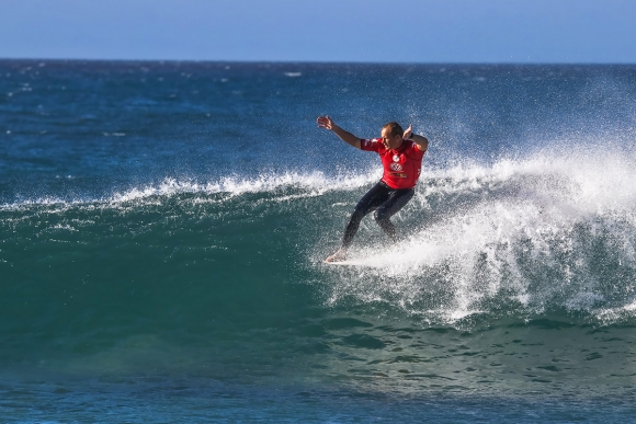 Volkswagen-SA-Open-of-Surfing-pres-by-Hurley- -Ian-Thurtell--Mathew-Moir-2