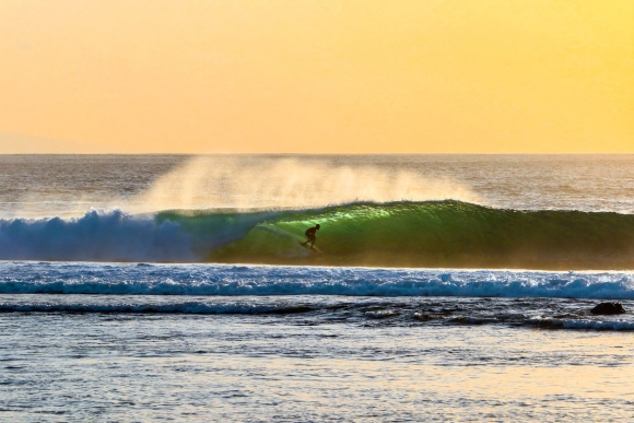 perfect-waves-perfect-times