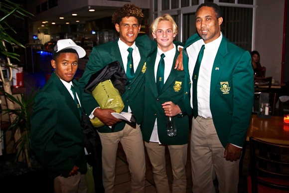 junior-surfing-team2017-023