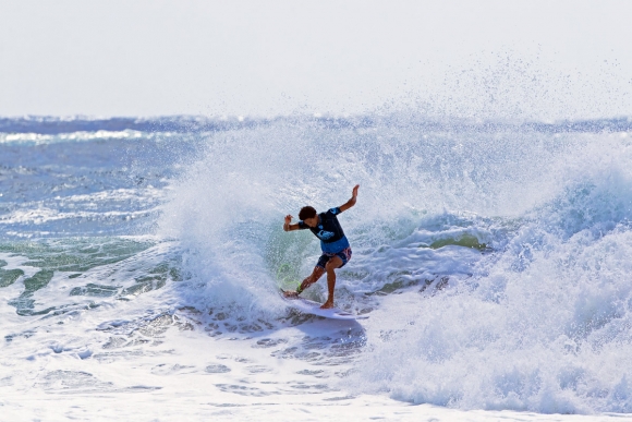 February DX25376_QuikRoxyGC18_Sloane