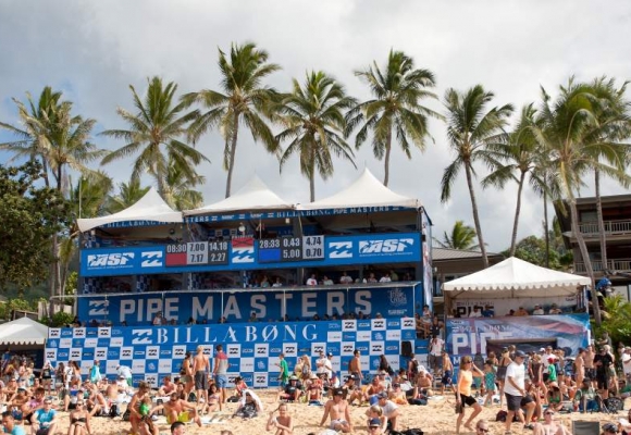 beach0547pipe13cestari m