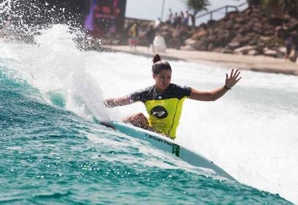 Malia Manuel cestari 1200