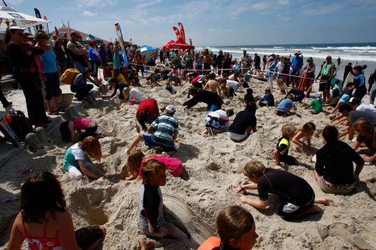 thumb_EW9---FB---Dig-For-Gold_MG_2068---HR---Lee-Slabber