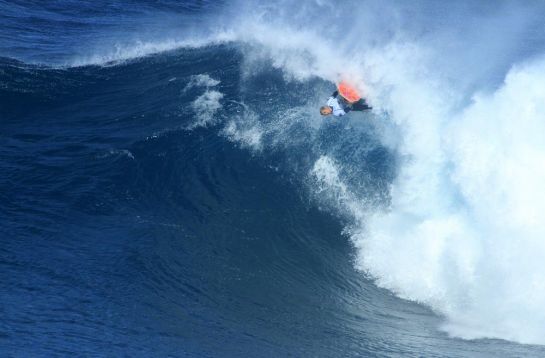 Jeff Hubbard comes back from broken ribs to win the first ever IBA contest at El Fronton. Photo: IBA