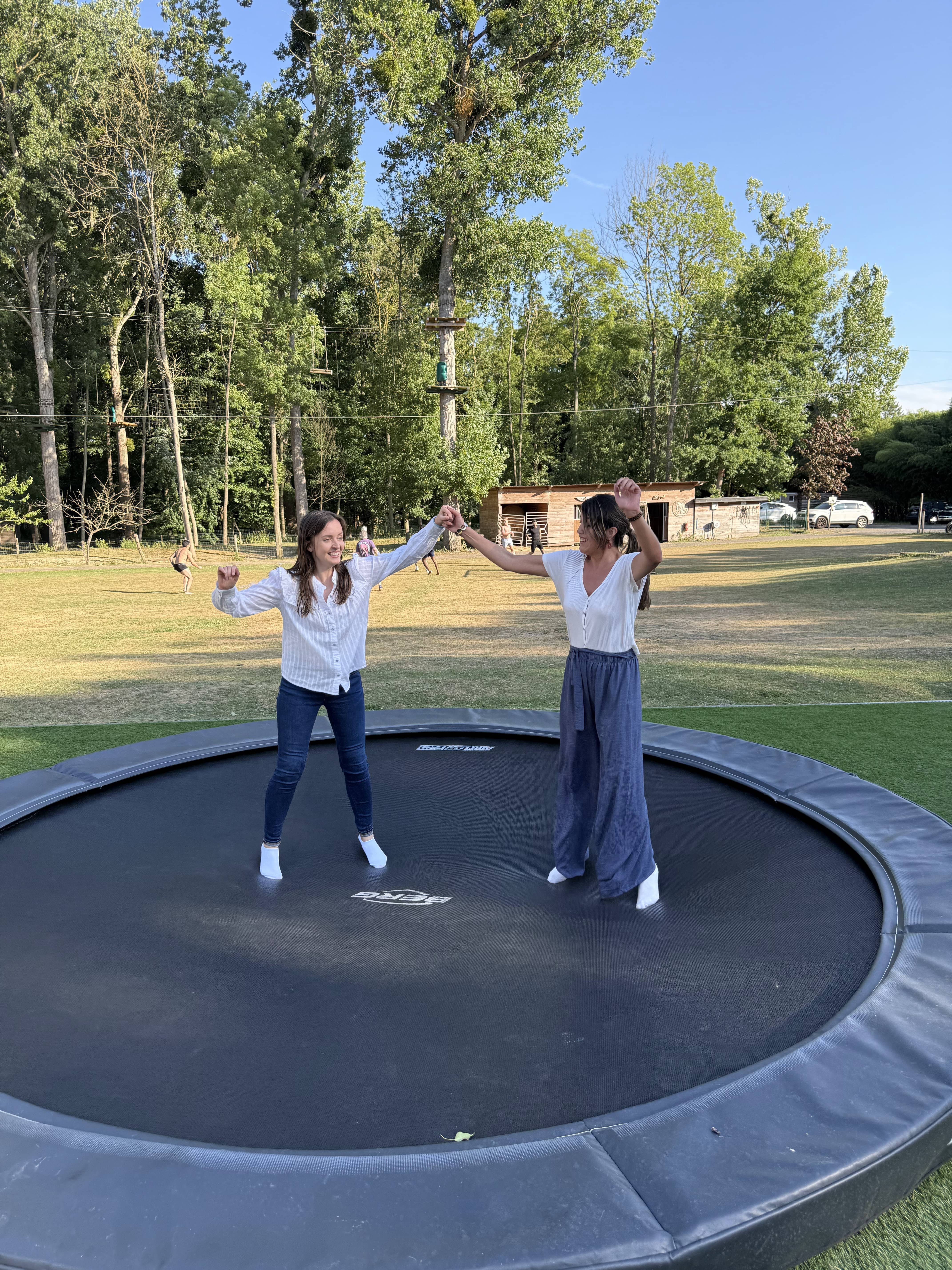 Einaï a conçu un séminaire managérial original pour Devoteam, alliant QVT, team building, nature et cohésion dans un lieu insolite en région parisienne