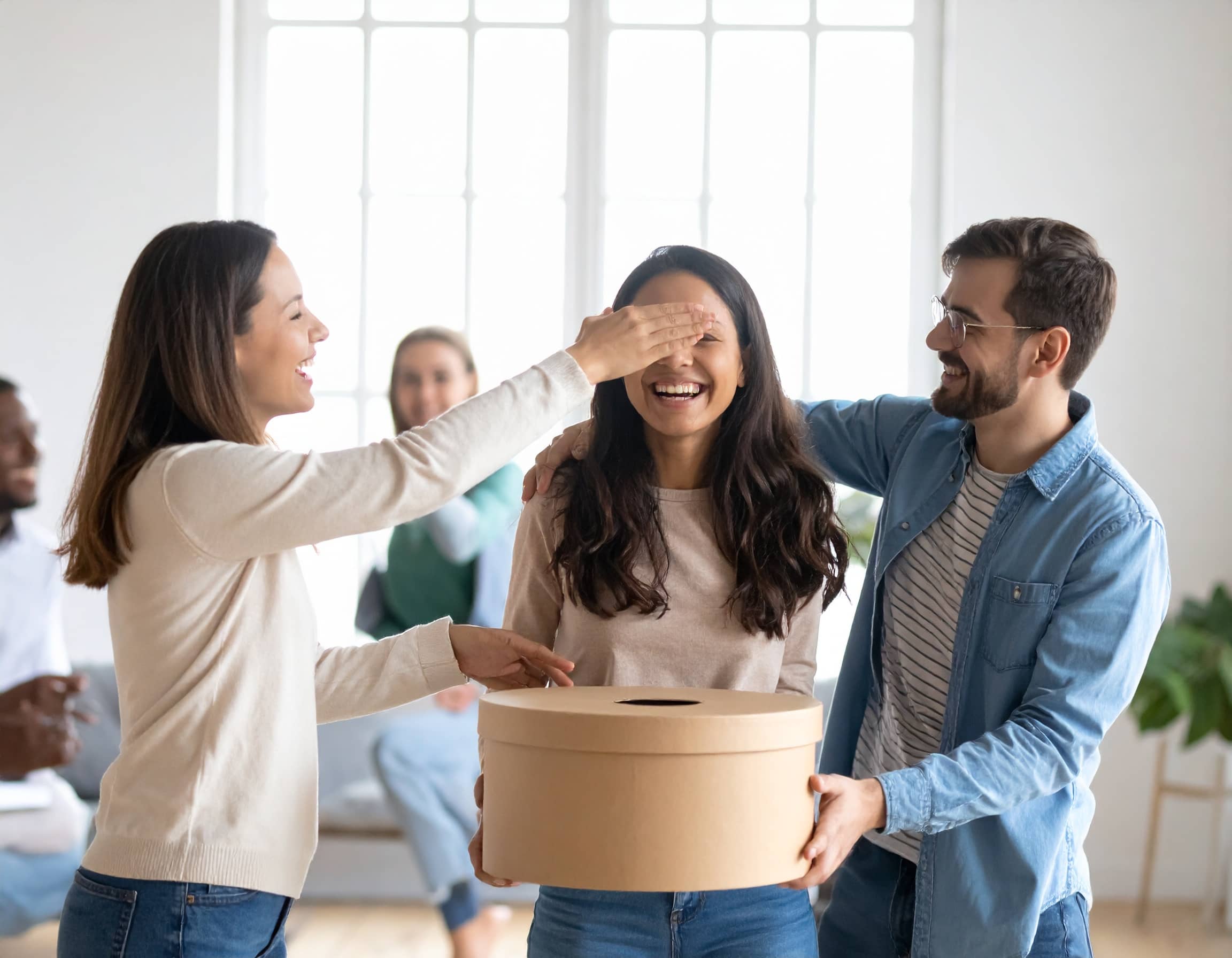 Ce Team Building original et ludique propose un Rallye Sensoriel où vos équipes, guidées par une tablette tactile, éveilleront leurs cinq sens à travers défis, dégustations et énigmes pour un moment convivial et stimulant.