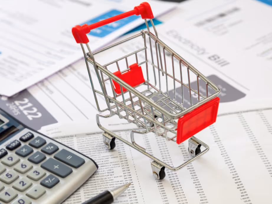 Minimizing Labor Costs in On-Demand Grocery for Enhanced Efficiency, Profitability, and Customer Value