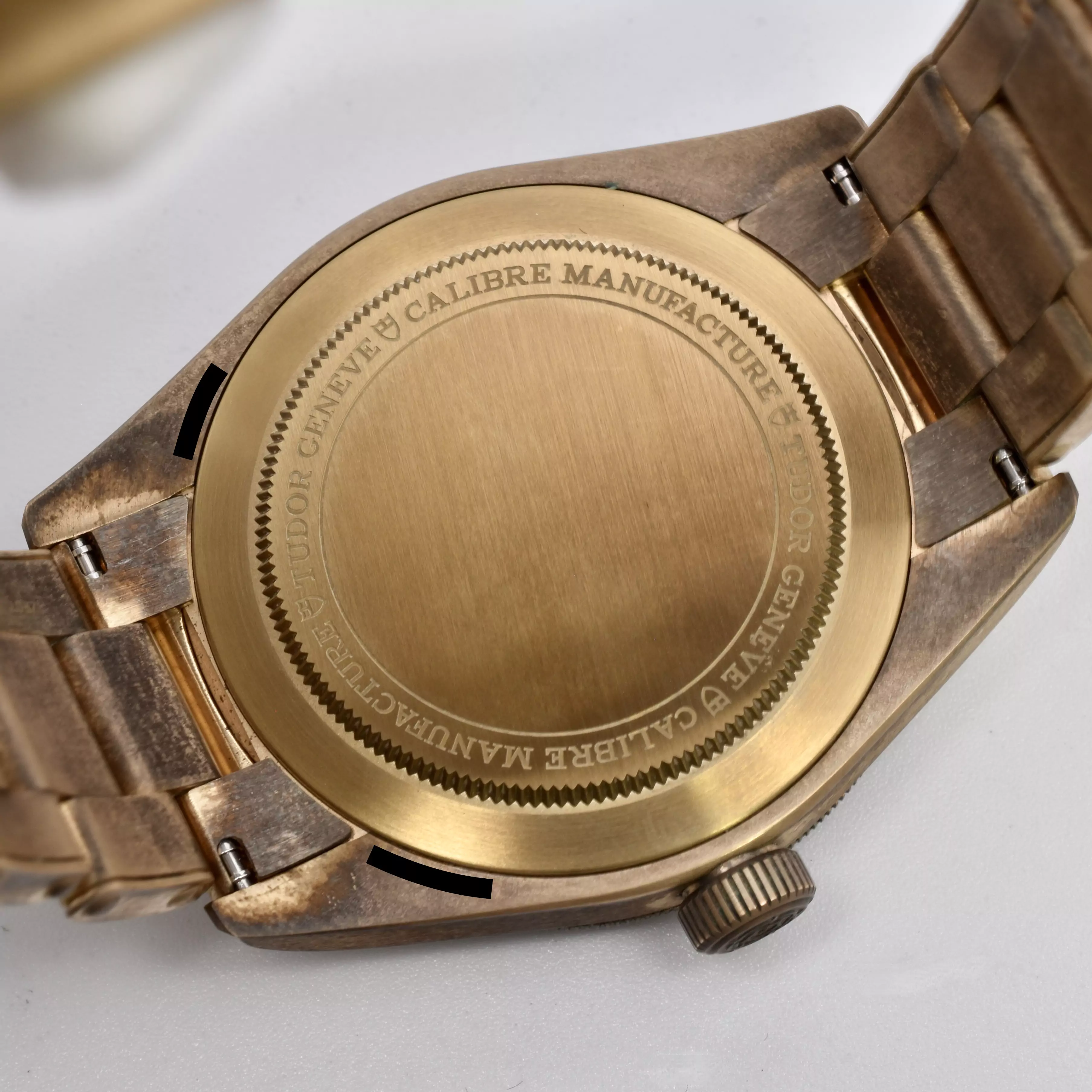 Back image of the Tudor Black Bay 58 Bronze Full Set 79012m