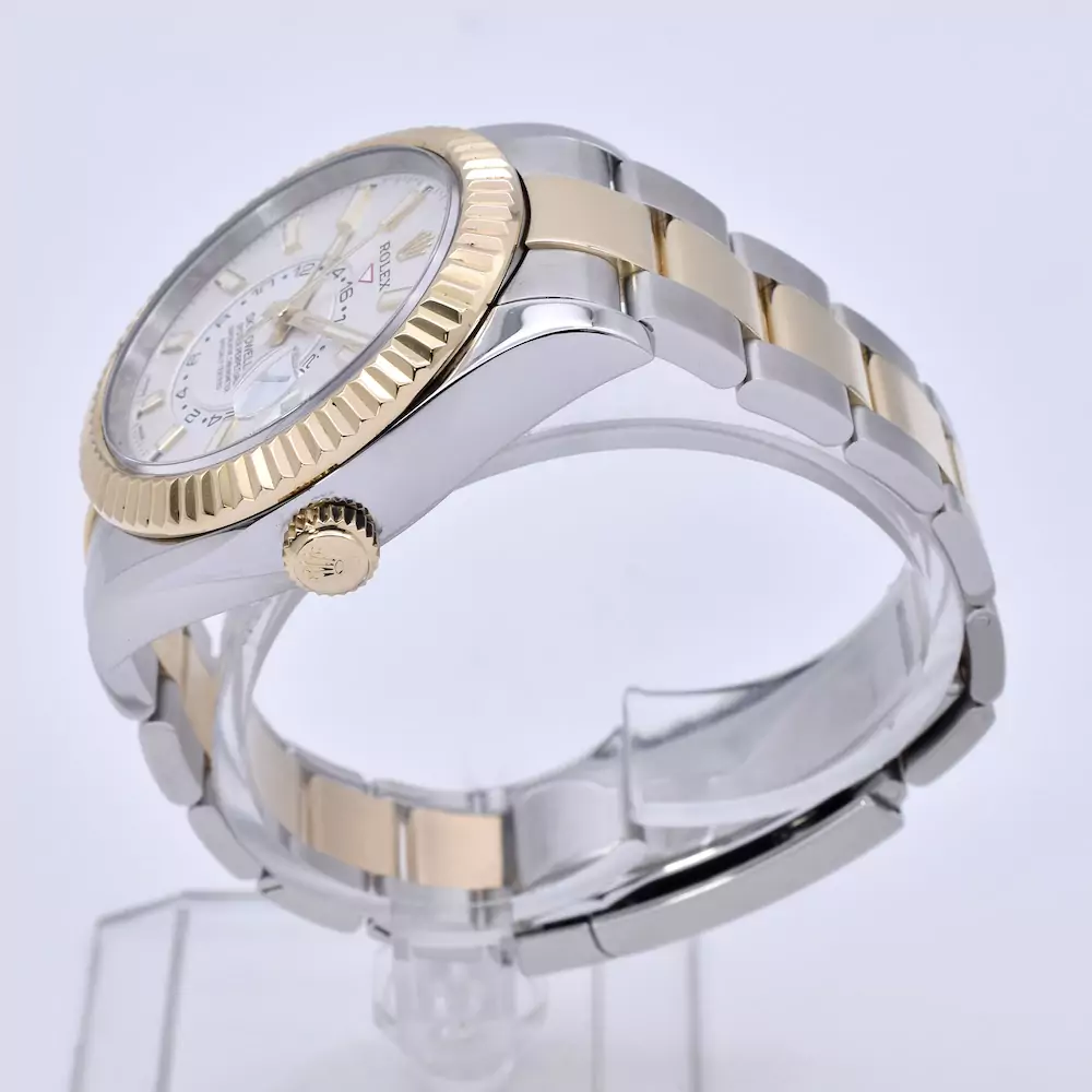 Right image of the Rolex Sky-Dweller 42mm Steel & Gold  326933