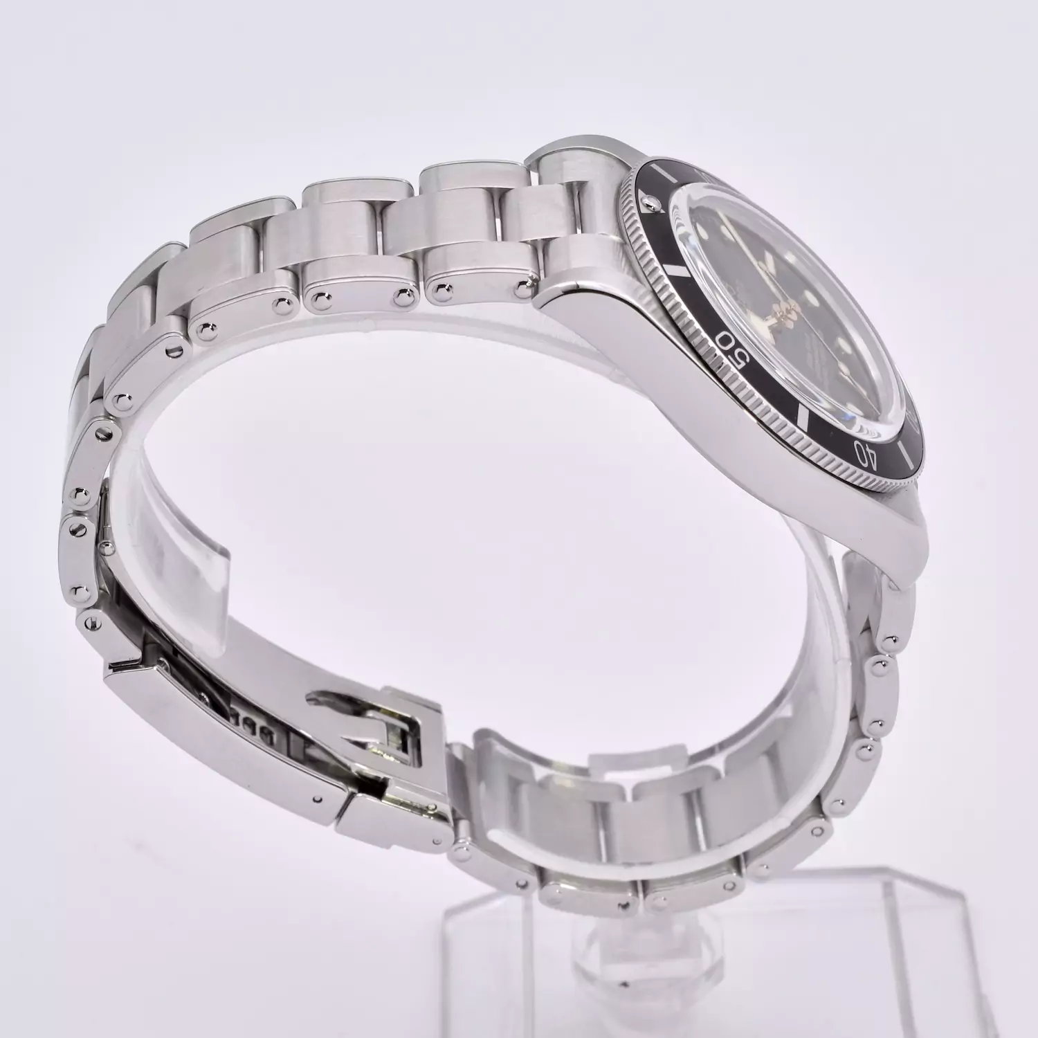 Left image of the Tudor Black Bay 54 2024 Excellent Set 79000n