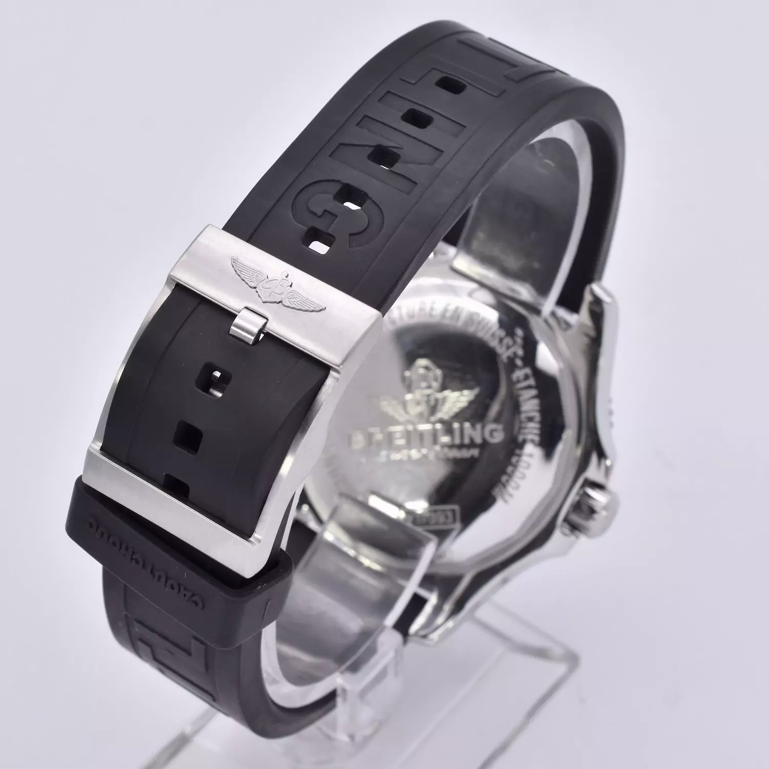 Strap image of the Breitling Superocean 44 Special Edition Y1739316