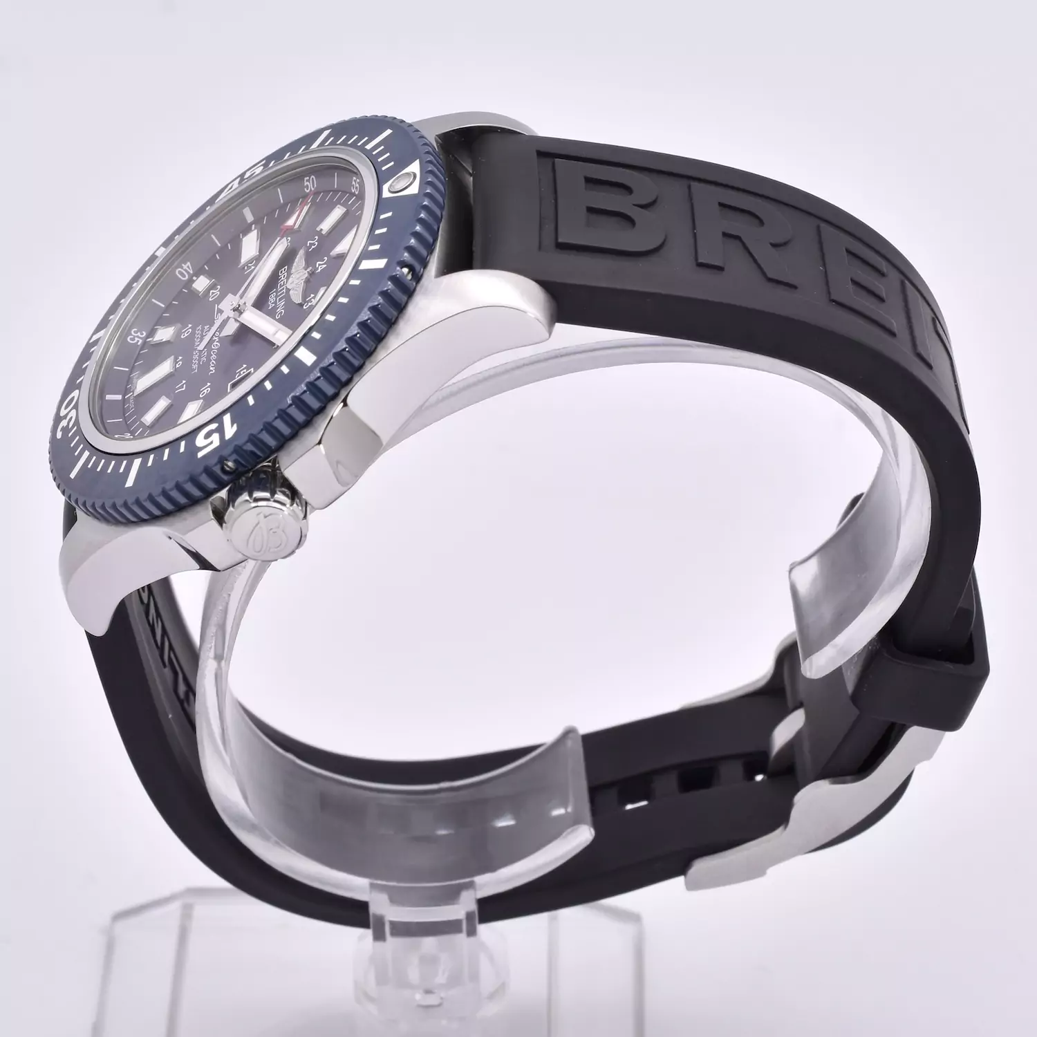 Right image of the Breitling Superocean 44 Special Edition Y1739316