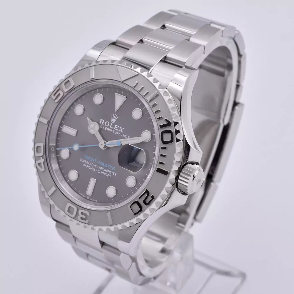 Front right image of the Rolex Yachtmaster 40mm Rhodium Dial 2020 126622