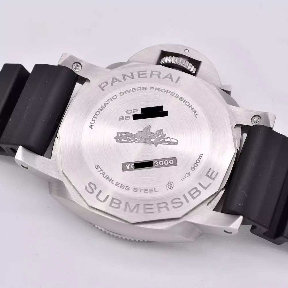Back image of the Panerai Submersible 42mm Automatic 2025 PAM02973