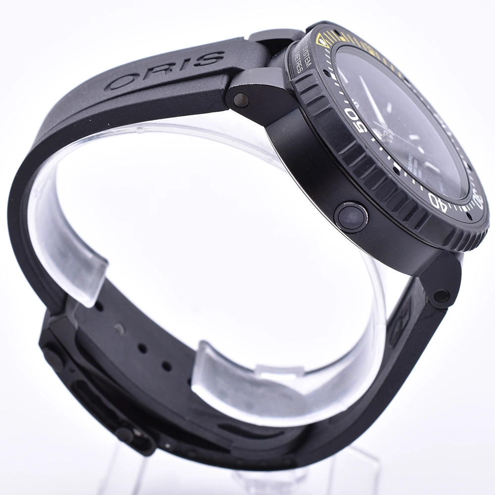 Front Left image of the Oris Aquis Pro Date 49.5mm DLC 01 400 7767 7754-07 426 64BTEB