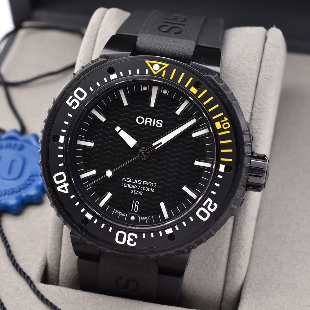 Close up image of the Oris Aquis Pro Date 49.5mm DLC 01 400 7767 7754-07 426 64BTEB