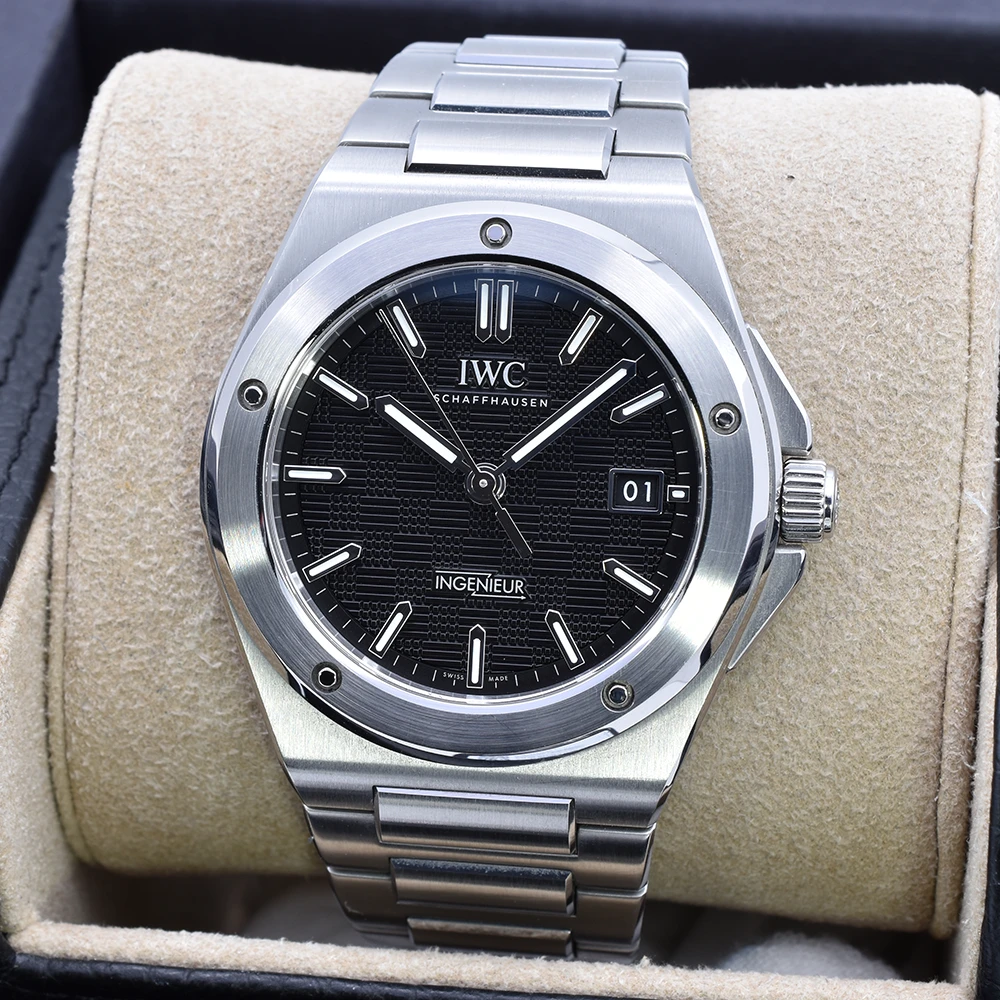 Back image of the IWC Ingenieur Automatic 2023 40mm  IW328901