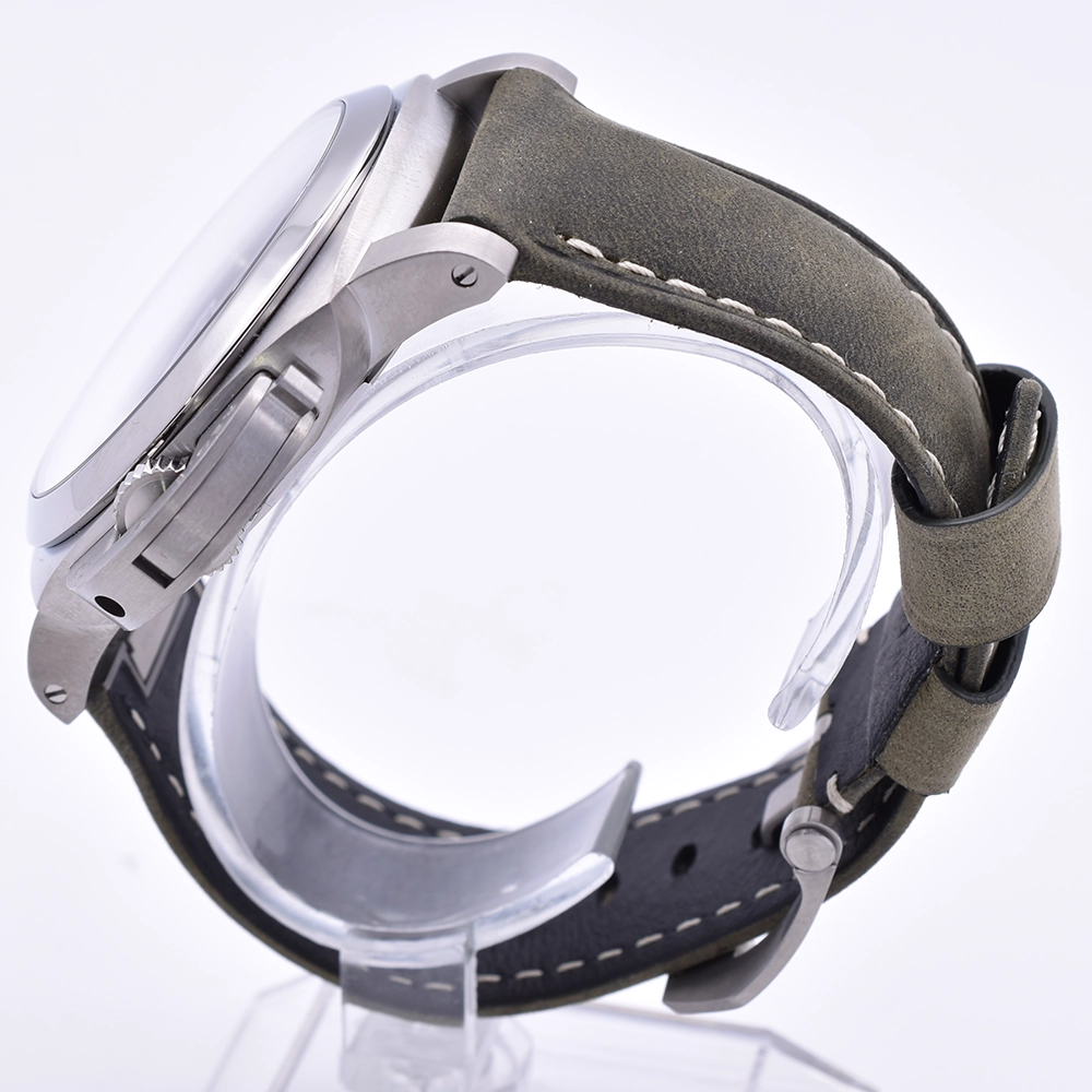 Right image of the Panerai Luminor Marina Titanio  44mm New 2026 PAM03325