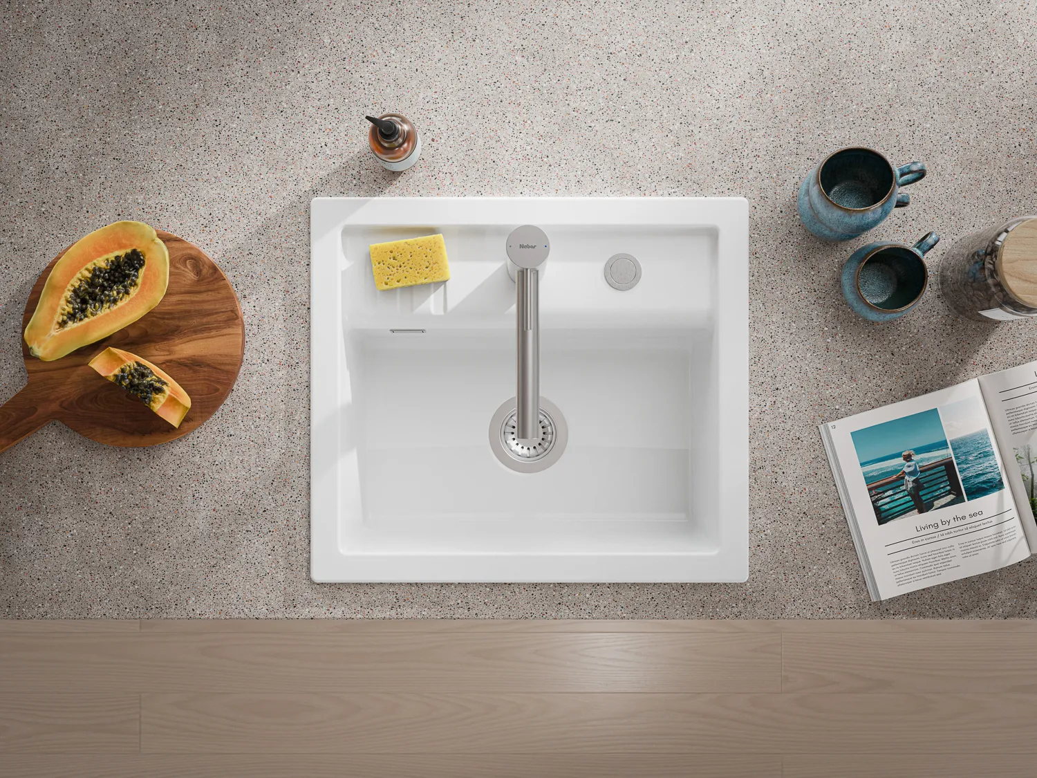 Naber Silqua Keramikspüle in Weiß in einer Küche, Aufnahme von oben