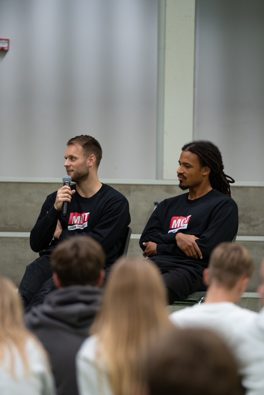 MOT Ambassadører Robin Østrøm og Nicolai Larsen Silkeborg IF