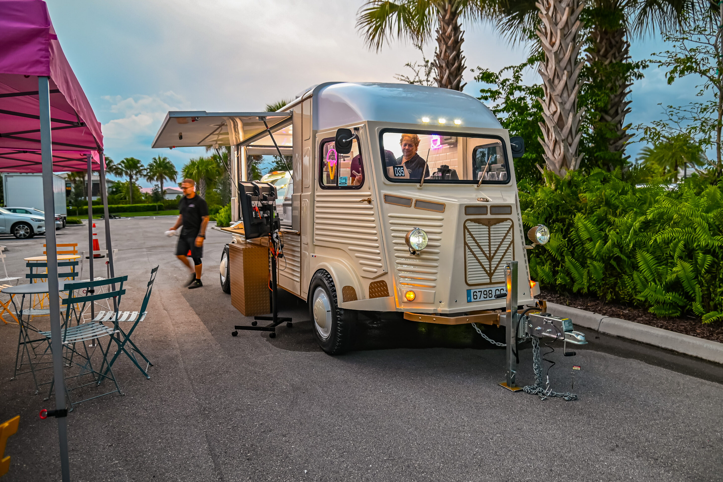 Pembroke Pines - Mobile Truck