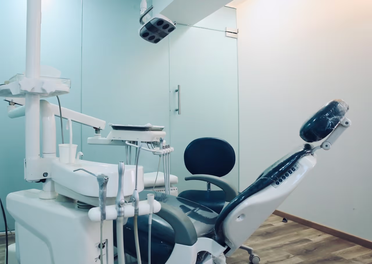 Dental chair and treatment unit at Dazzle Dental Clinic, Kemps Corner