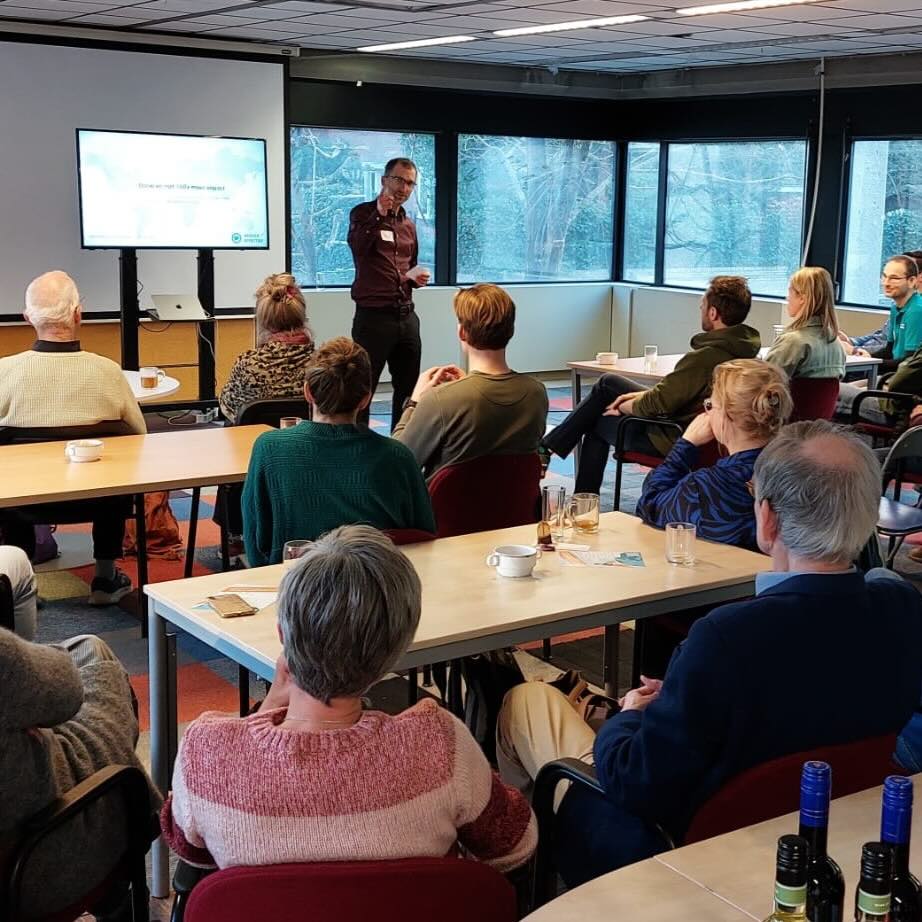 Volle zaal tijdens editie 4
