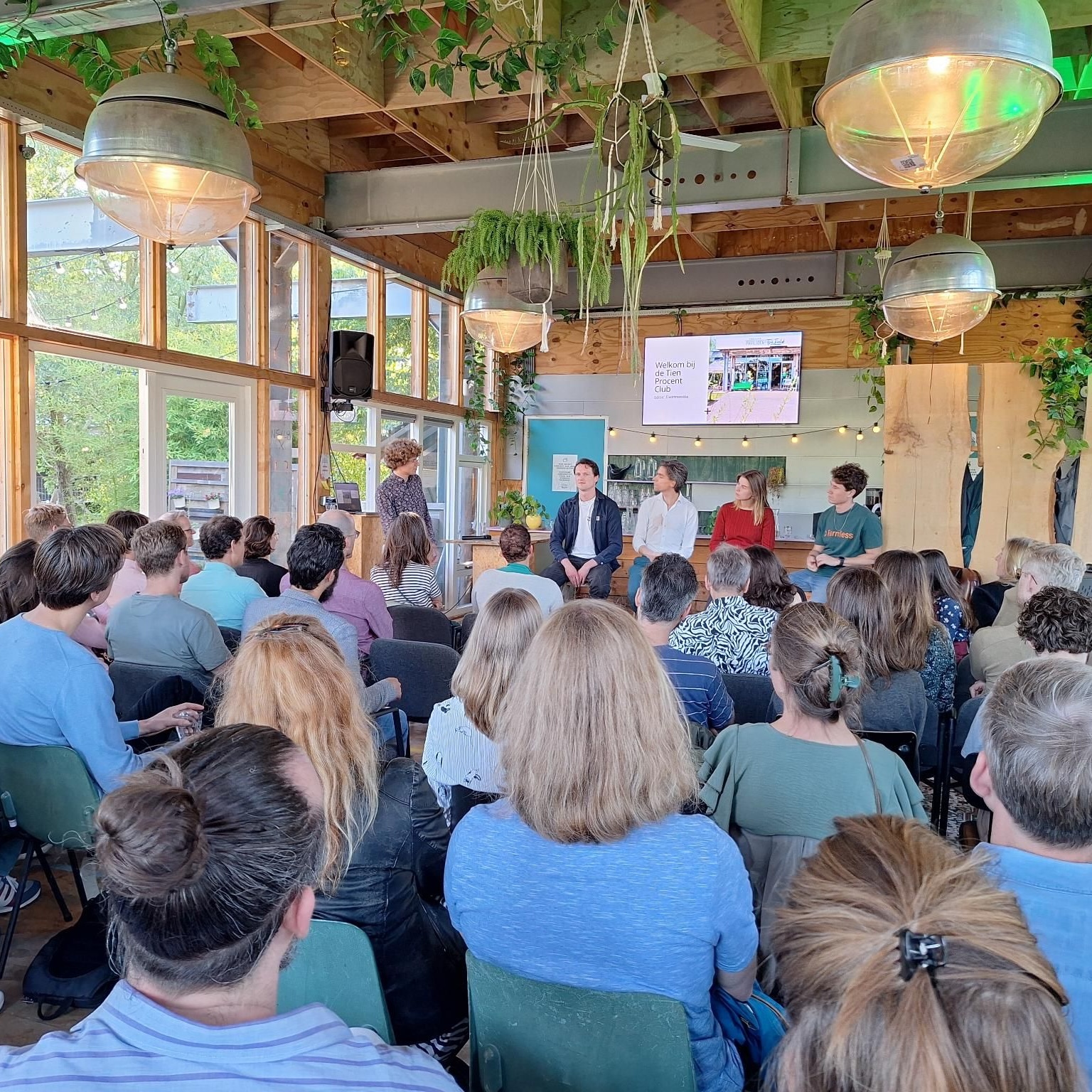 Volle zaal tijdens editie 4
