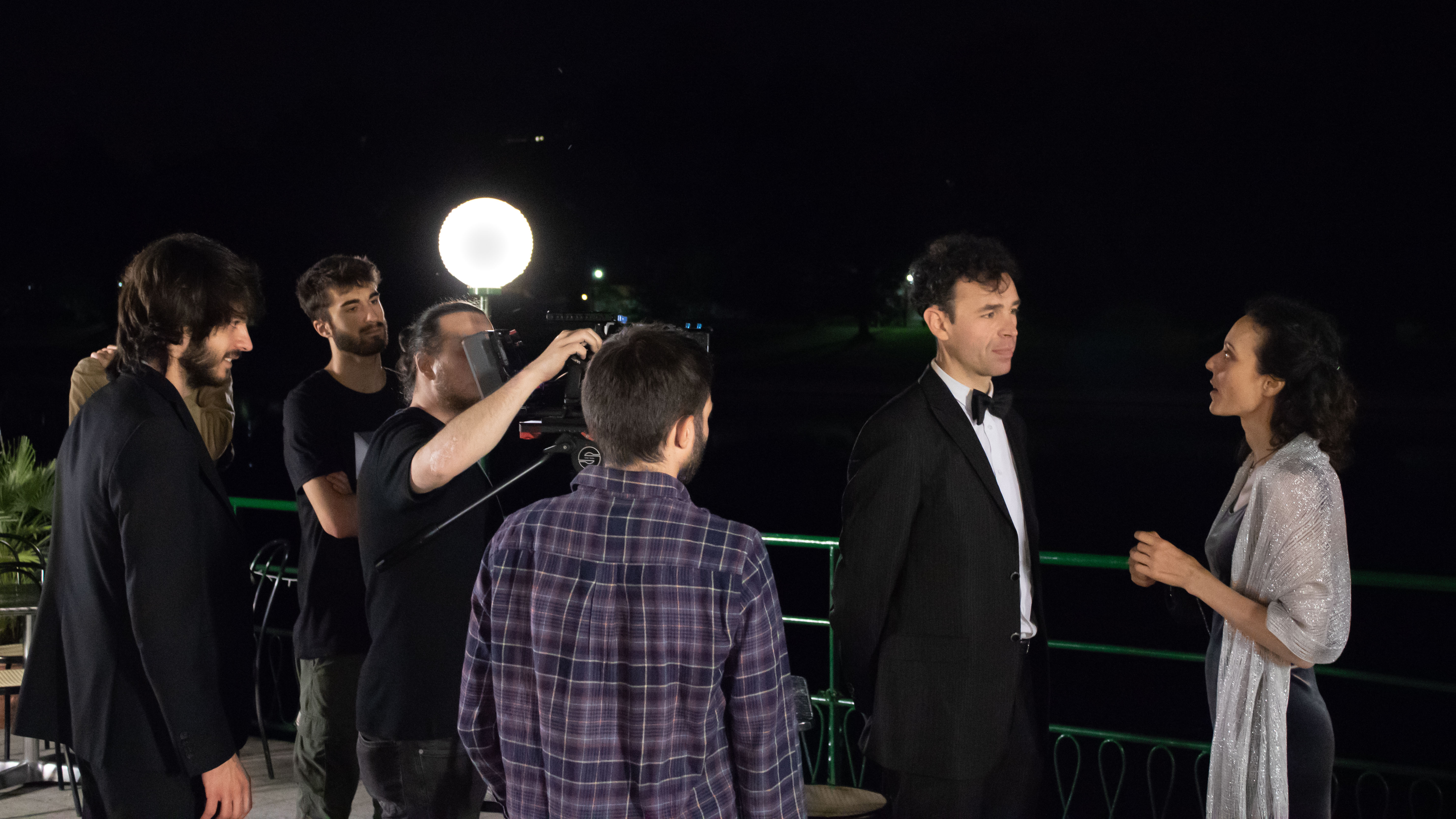 Fotografo per film, documentari e backstage a Torino – scena di Mantis Religiosa - ripresa scena notturna