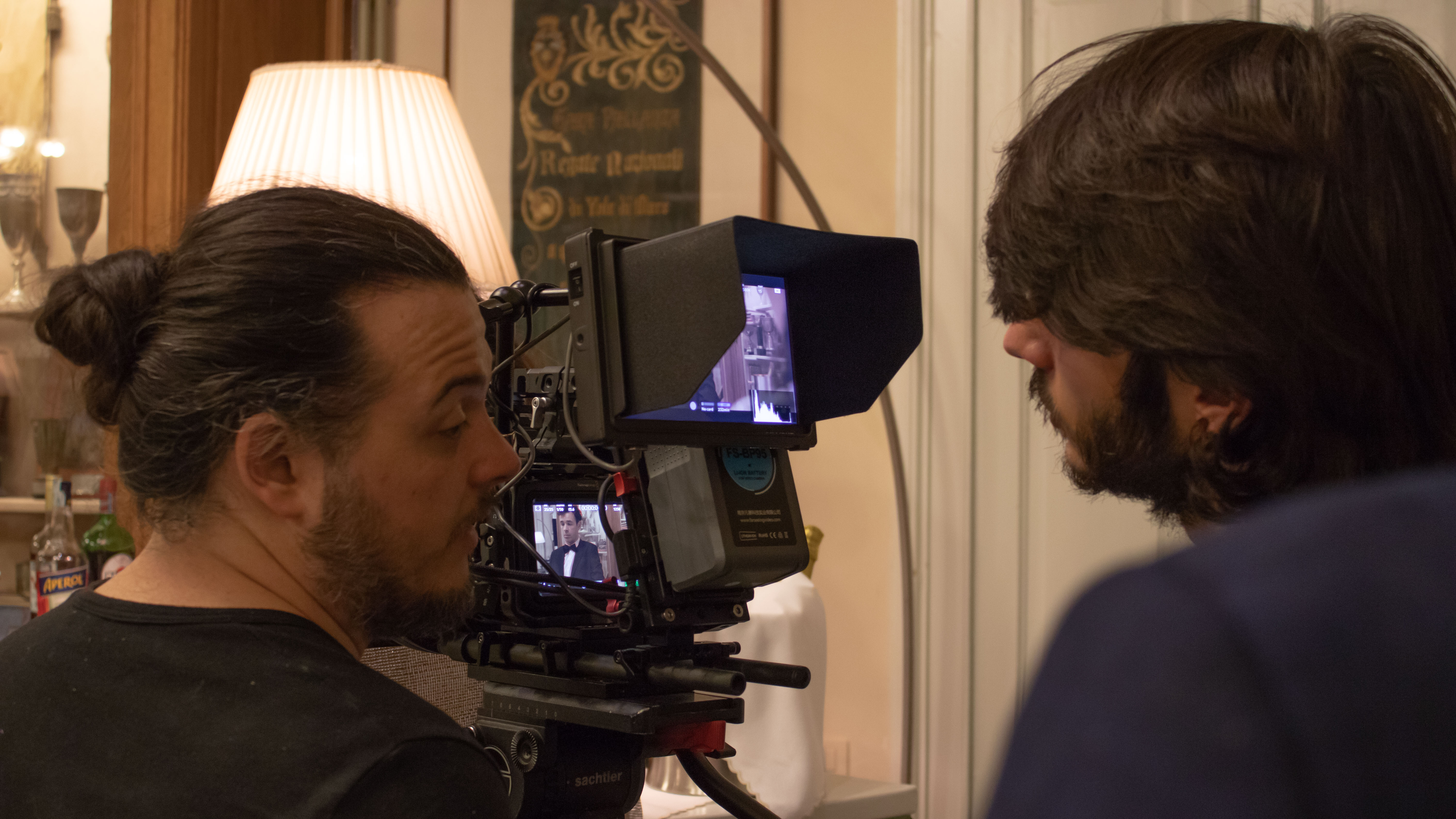 Fotografo per film, documentari e backstage a Torino – scena di Mantis Religiosa - regista e operatore