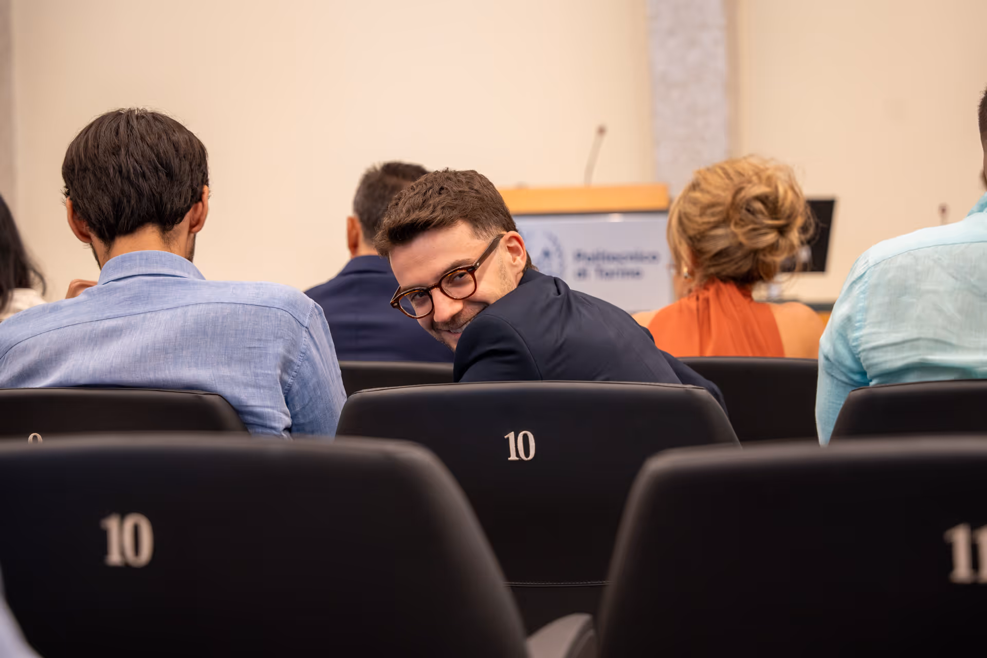 Fotografo per laurea al Politecnico di Torino – Santi - pre proclamazione sorriso