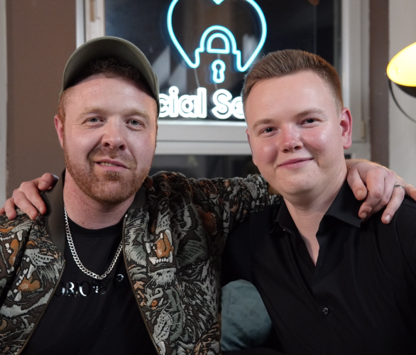 Patryk Gawolek zusammen mit David Newman von Social Secrets