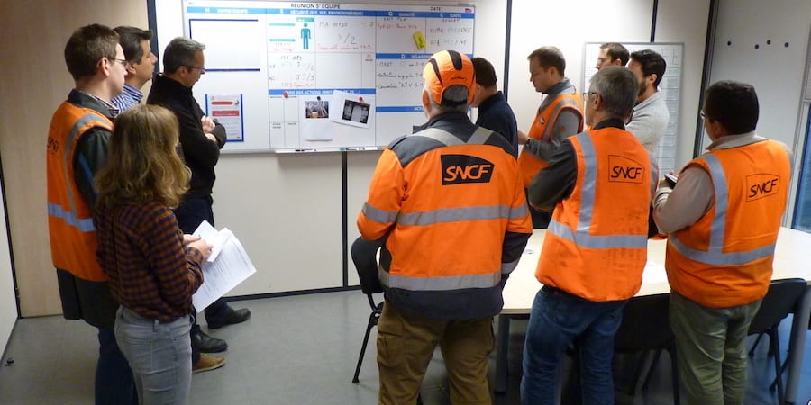 Follow the gemba walk in a SNCF train maintenance center