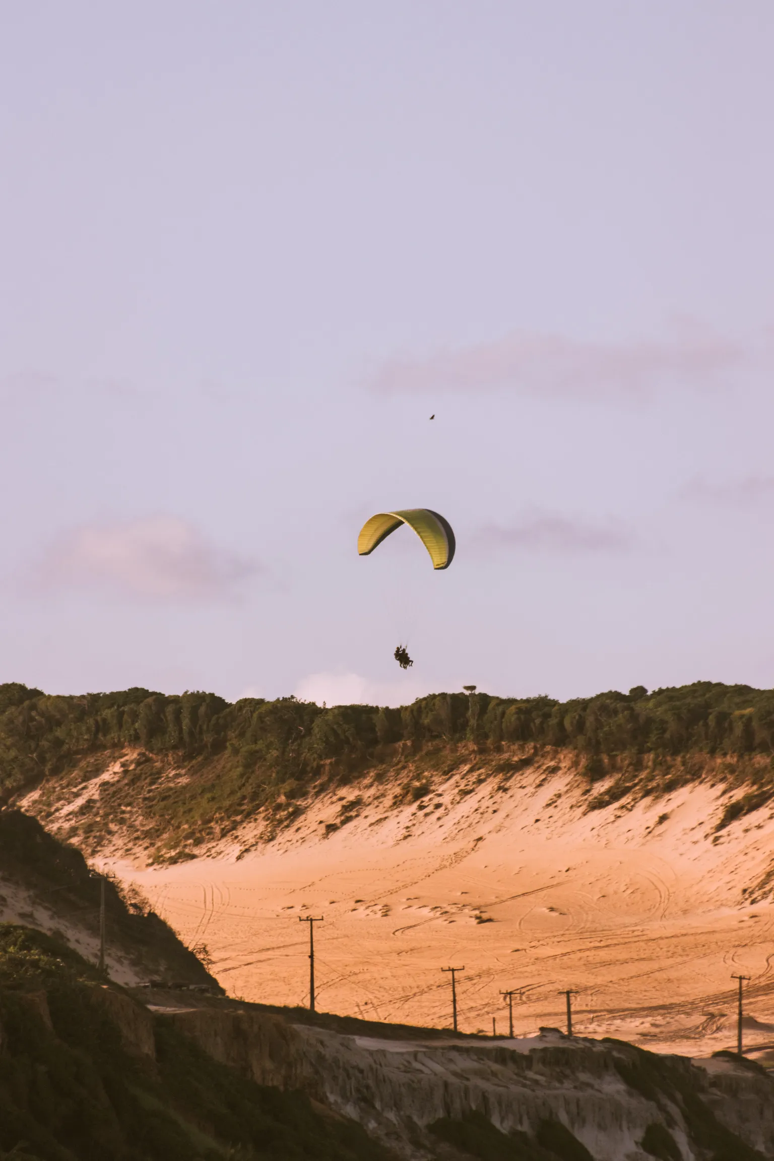 Kitesurfing in pipa, Brazil