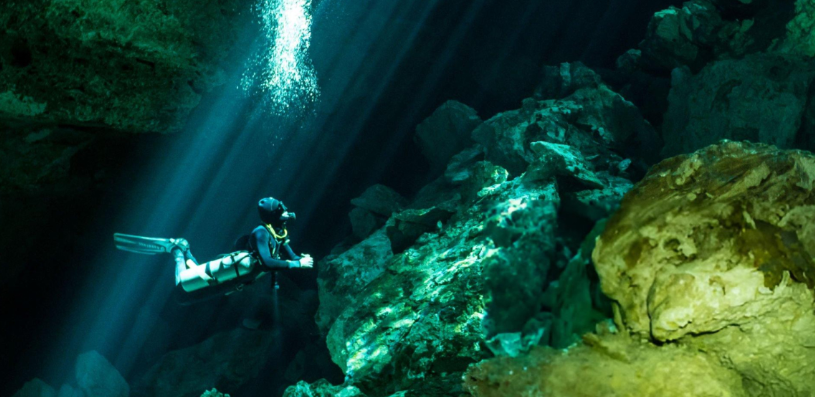 Protegiendo el agua subterránea de la Península de Yucatán: el papel del monitoreo óptico de la calidad del agua en tiempo real