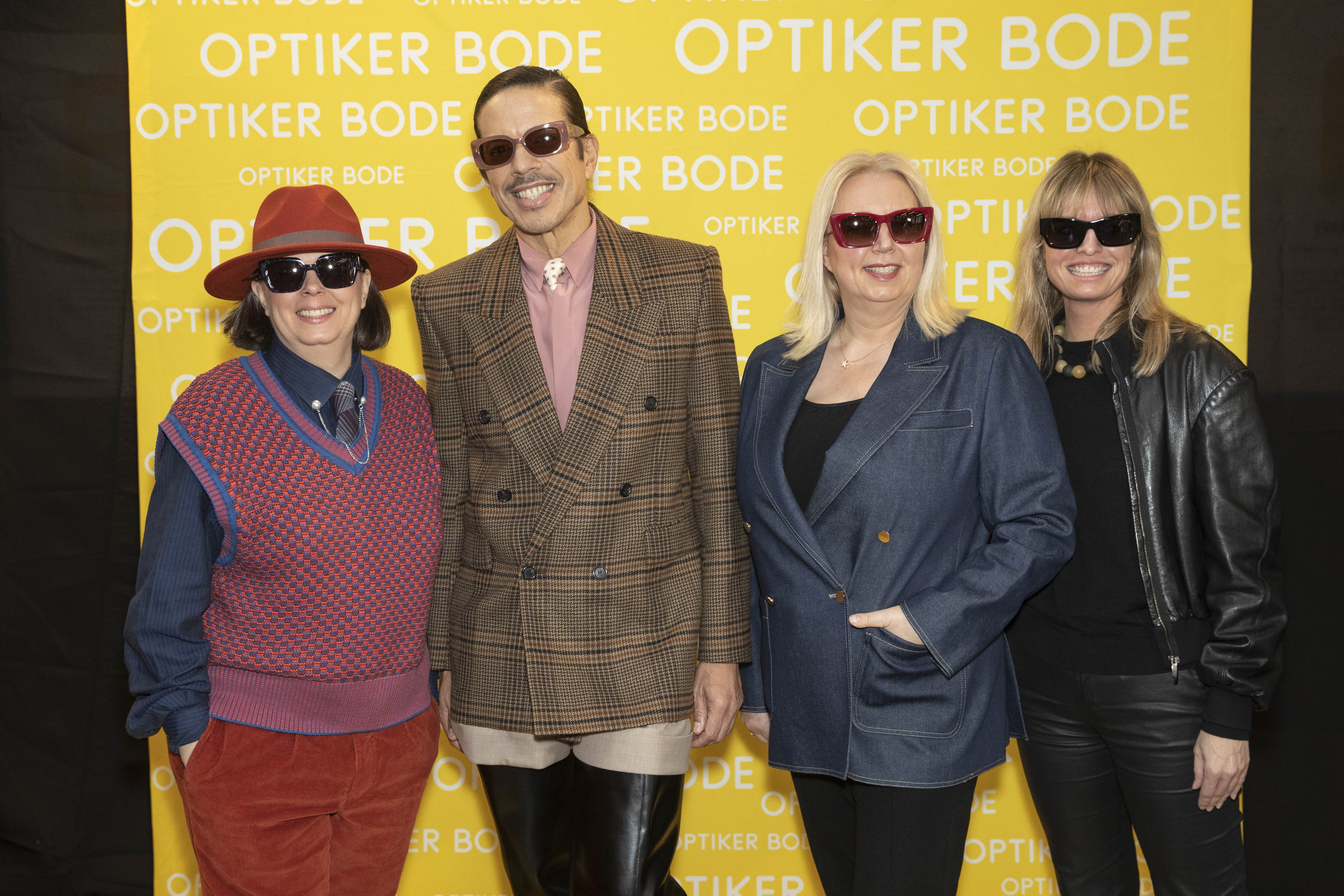 Jorge González präsentiert Sonnenbrillen-Kollektion bei Optiker Bode