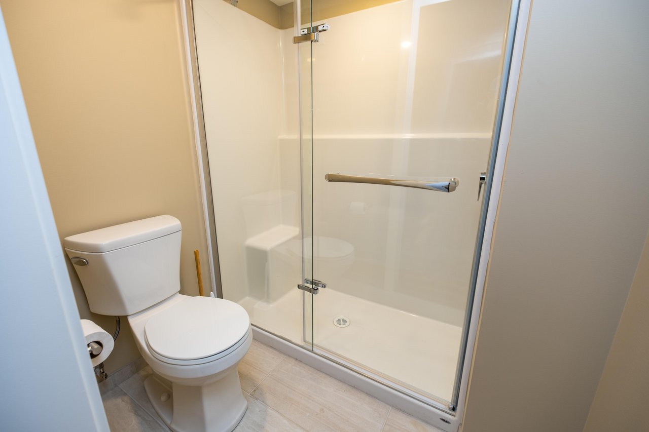 Accommodation EA Mountain Bike Training Internship in Revelstoke Canada.