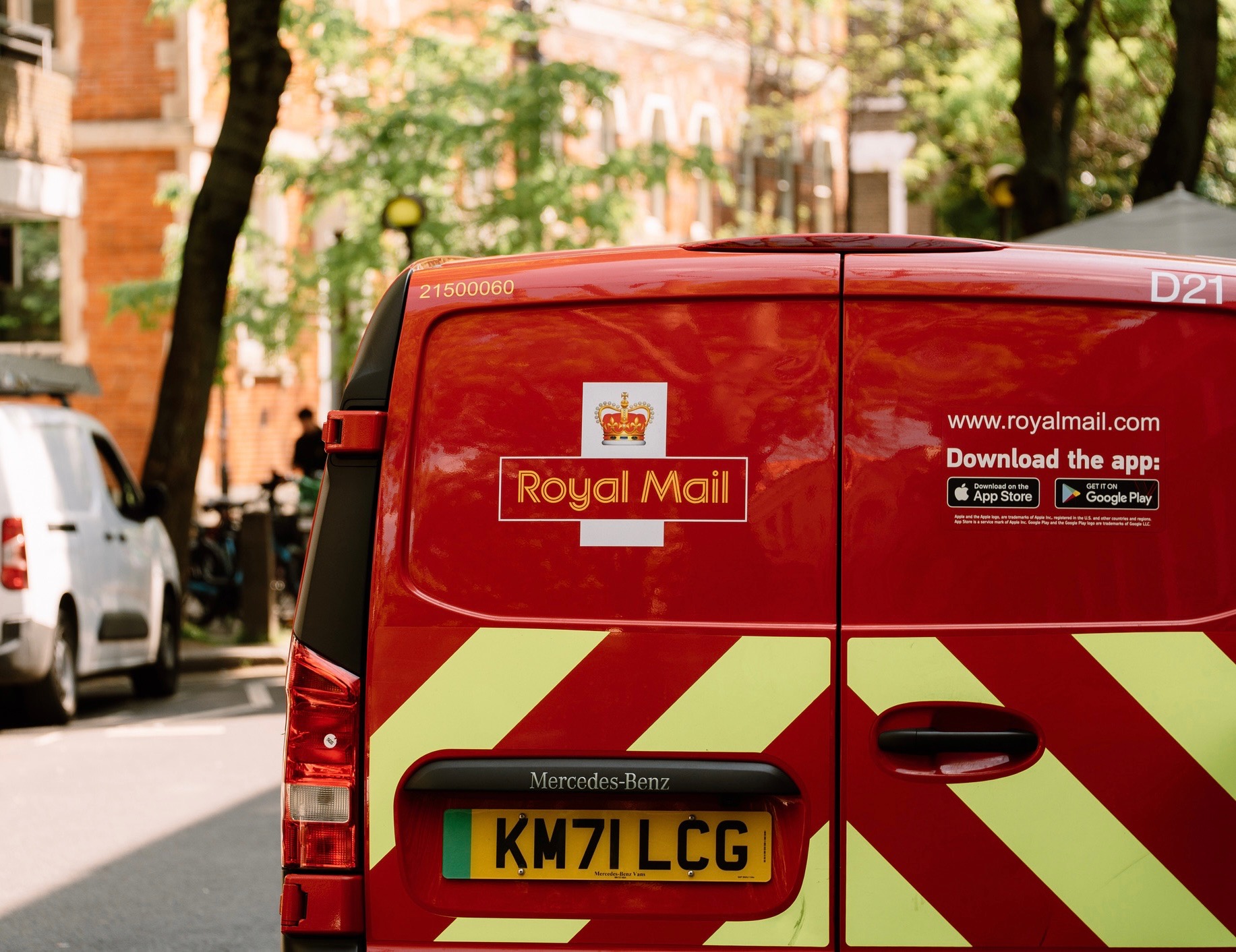 Ofcom Fines Royal Mail £21 Million for Missing 2024/25 Delivery Targets