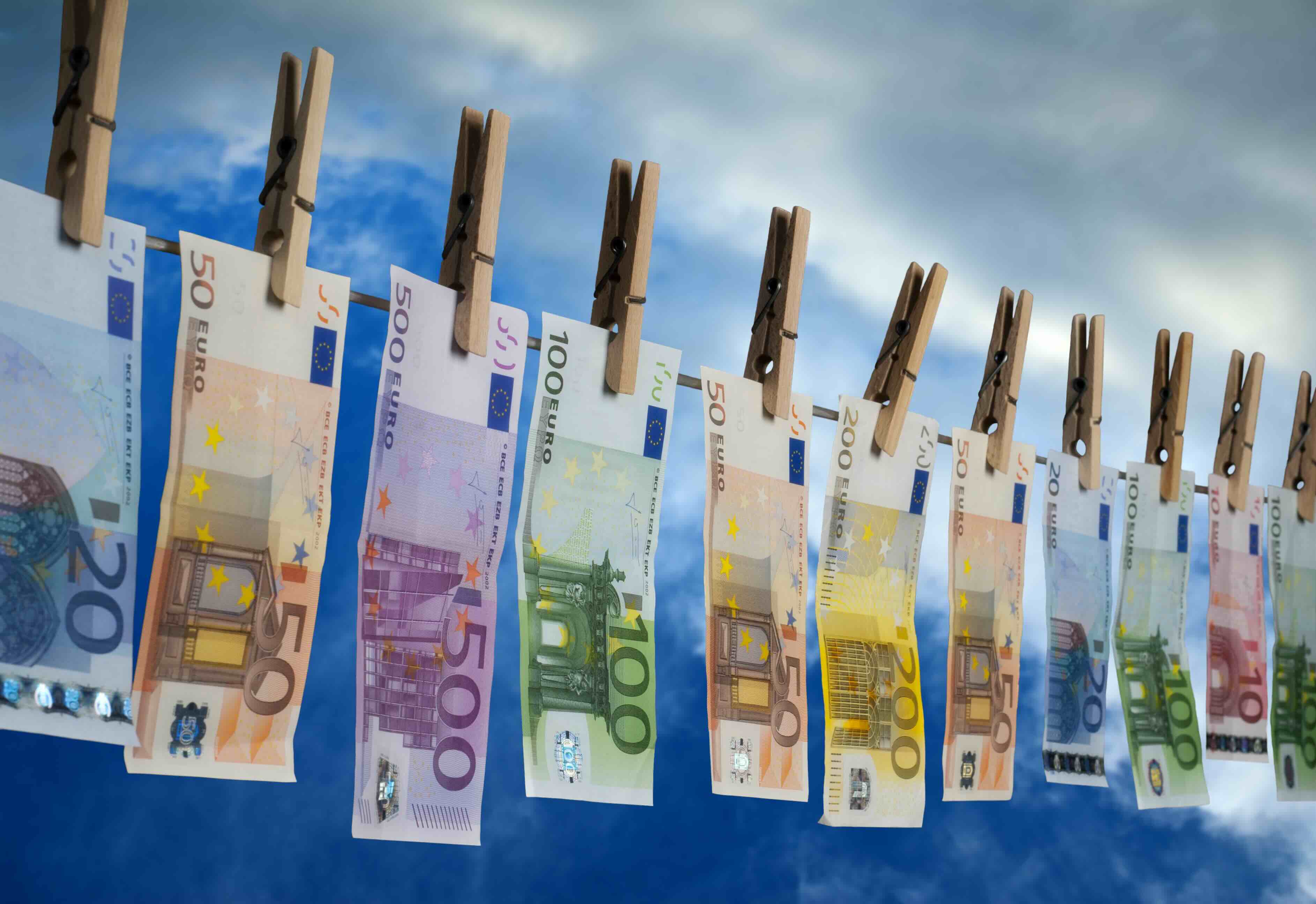 EU Authorities Warn MiCAR Deadline Could Create New Money Laundering Risks During Crypto Market Reshuffle