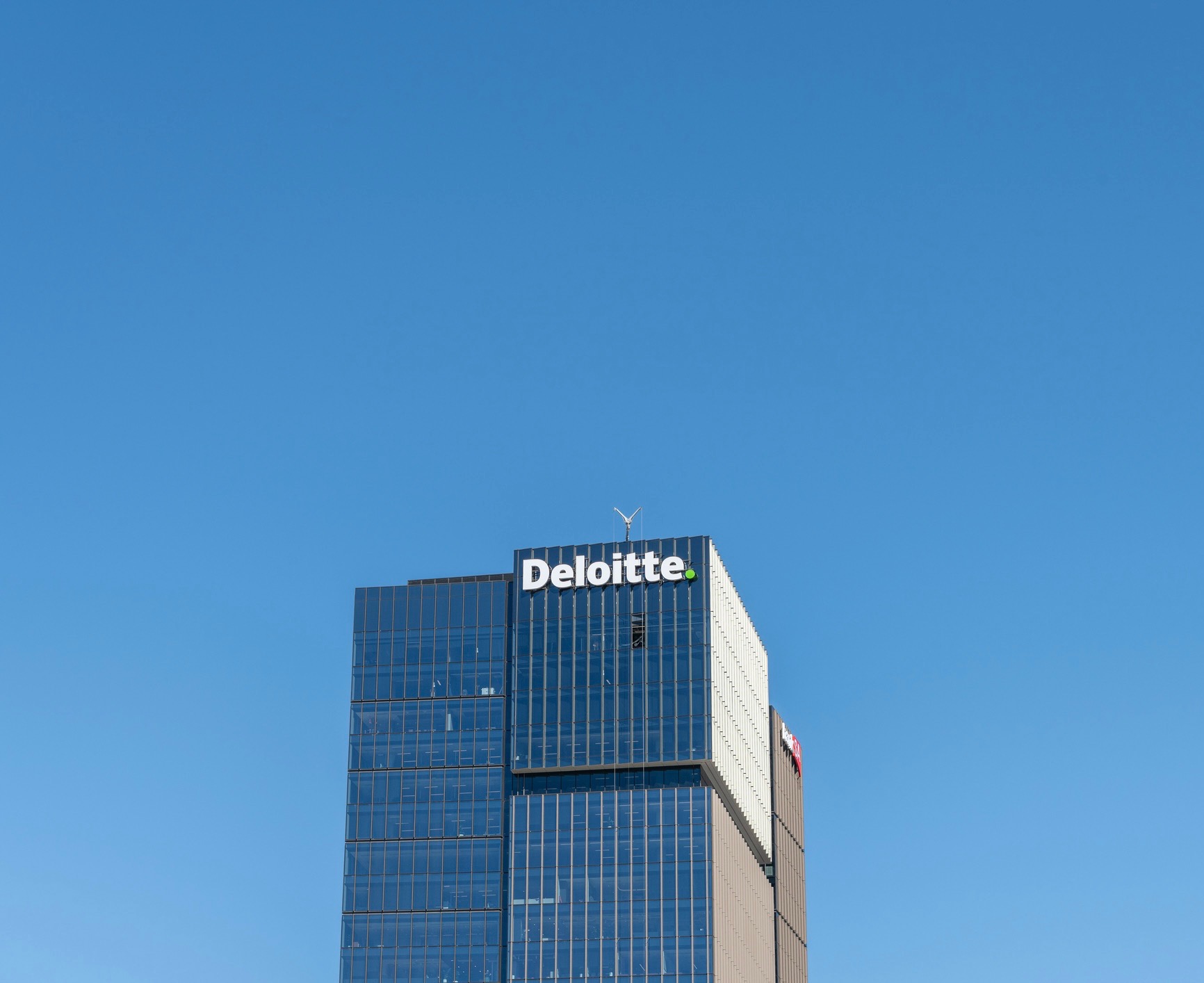 Deloitte Survey Shows AI Adoption Racing Ahead of Governance Readiness