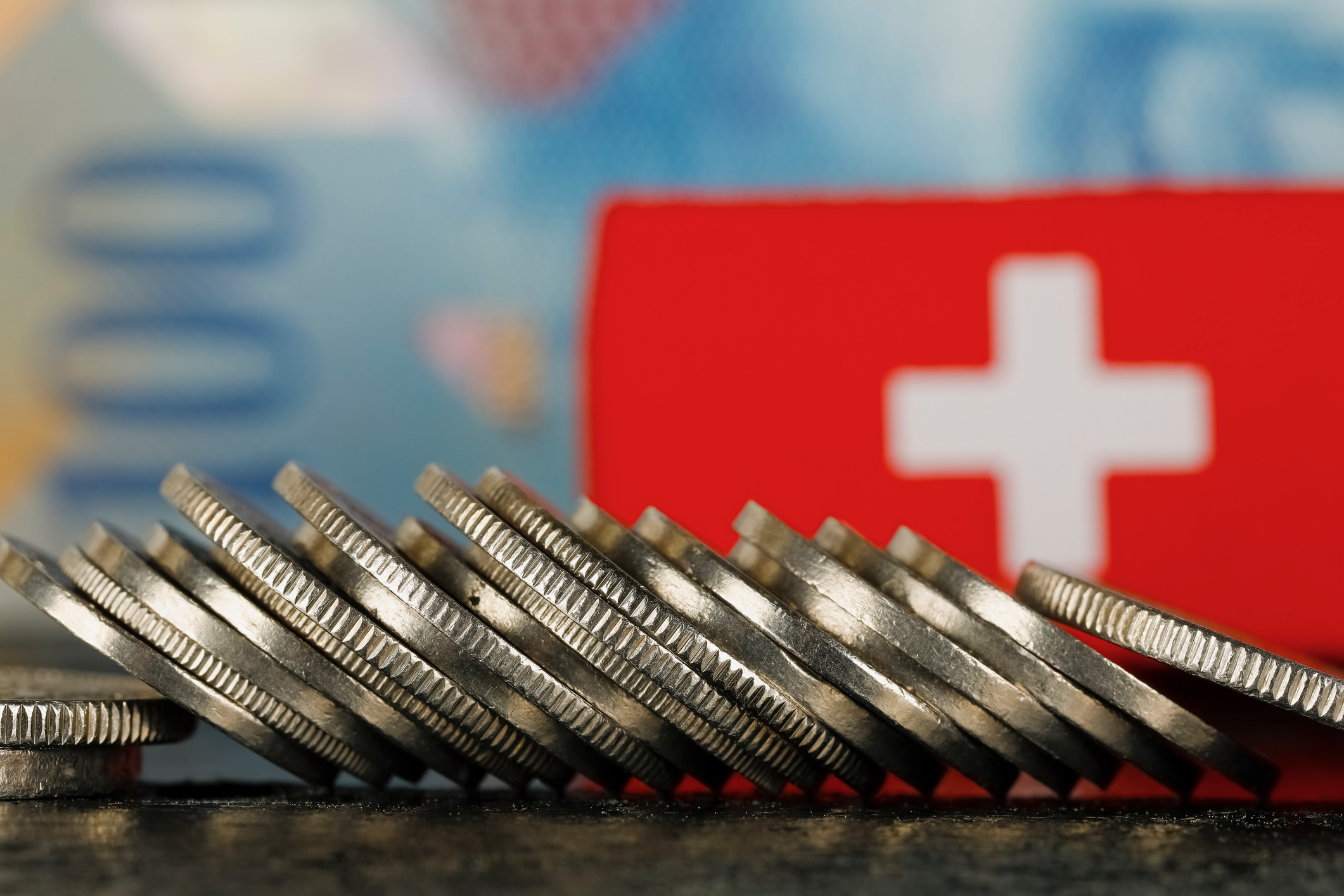 Switzerland Advances Banking Act Reforms as FINMA Calls for Stronger Preventive Powers
