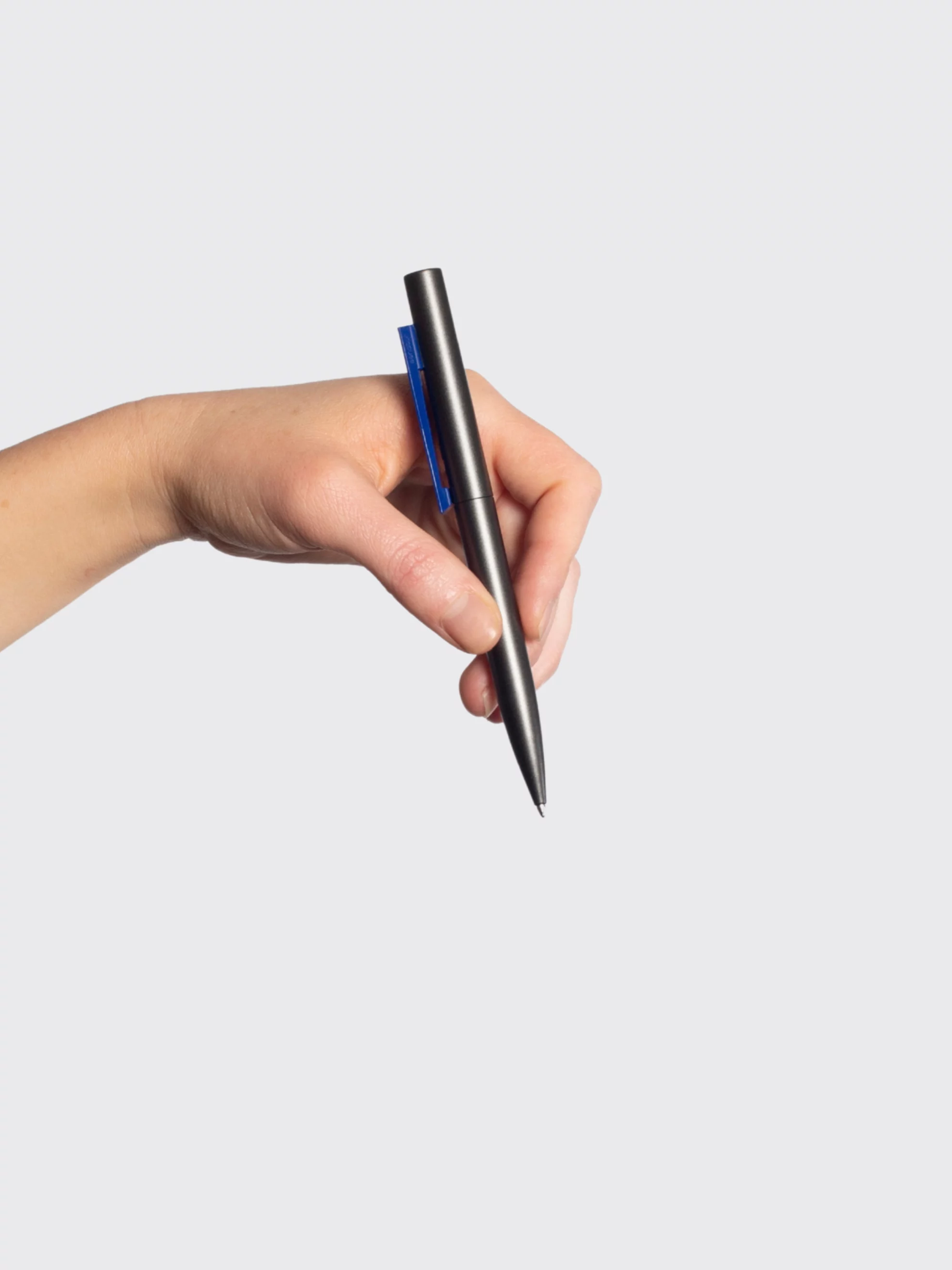 Le stylo en métal
