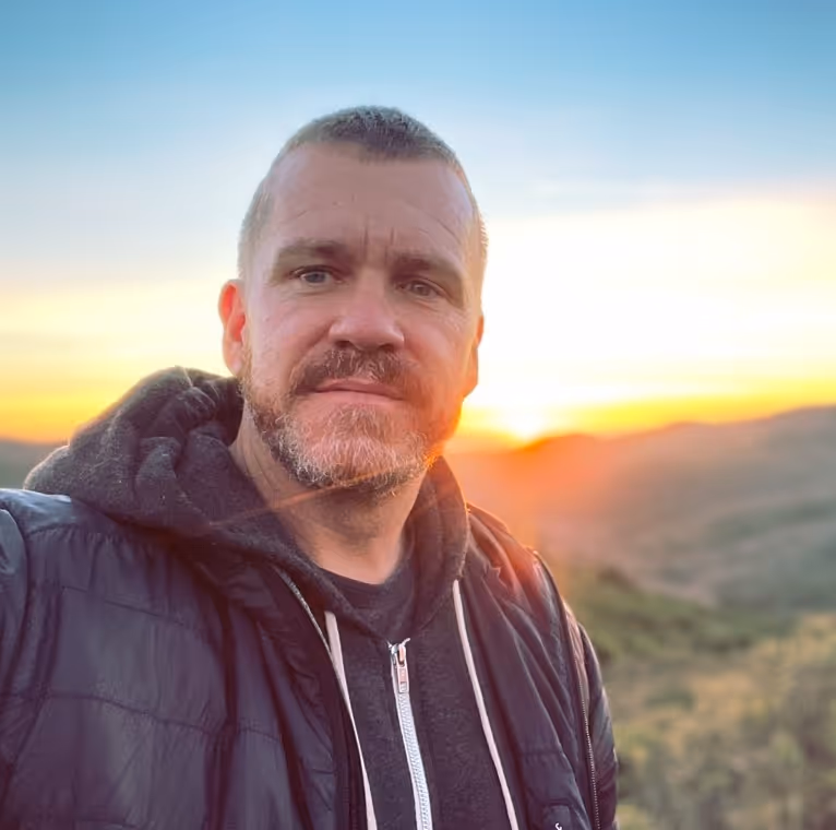 Jyri Kidwell headshot