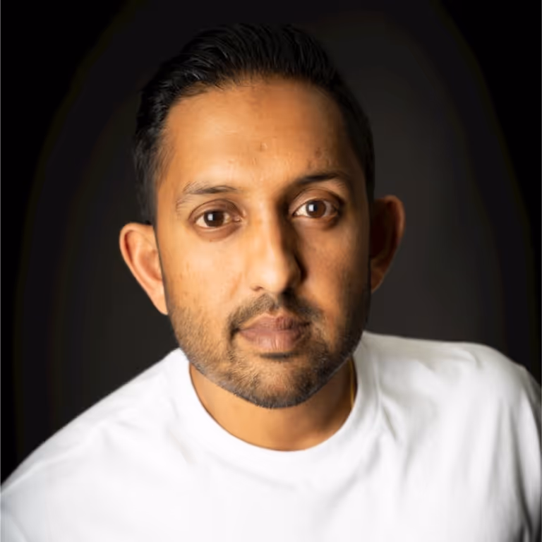 Headshot of Dee Murthy