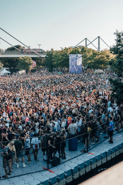 Barge Rental - Event Platforms