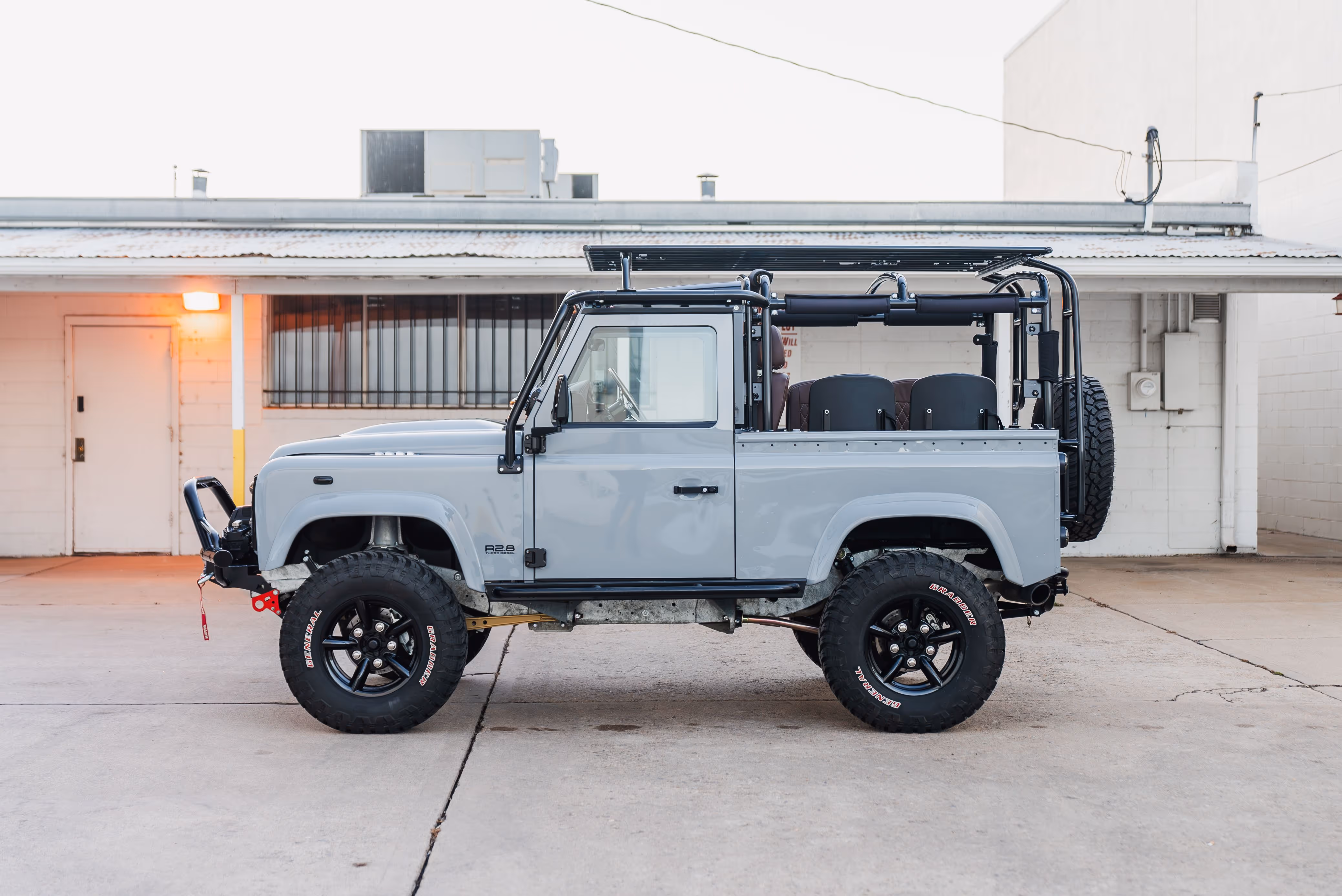 2023 Osprey Land Rover Defender